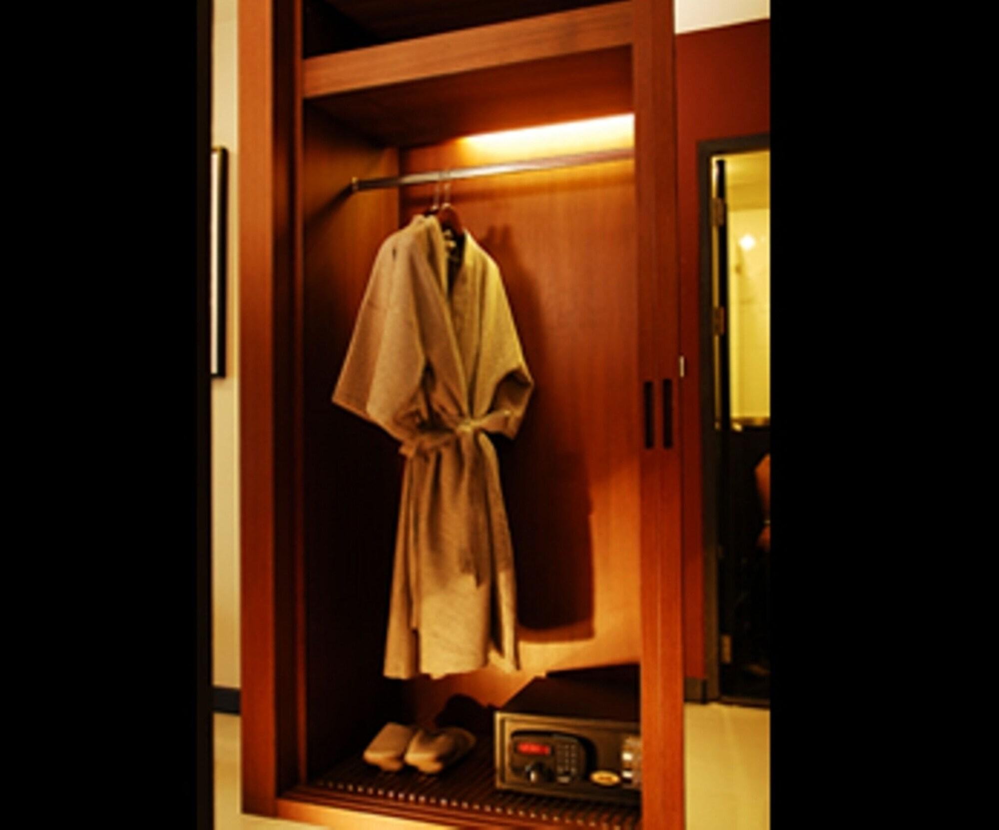 兹尼扎精品服务公寓式酒店 曼谷 外观 照片